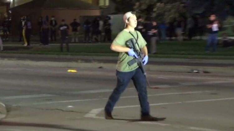 Кайл Риттенхаус. Кадр из видео