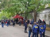 Суд по делу Шеремета. У здания суда перед заседанием собрались представители "Нацкорпуса" и "Демсокиры"