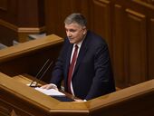 Аваков много лет живет в отеле у Рады и платит за номер вдвое больше своей зарплаты. Что еще в его декларации?