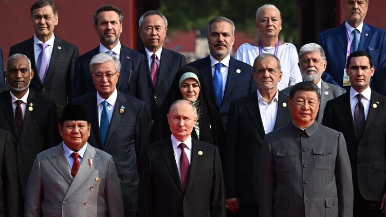 Участники военного парада в Китае