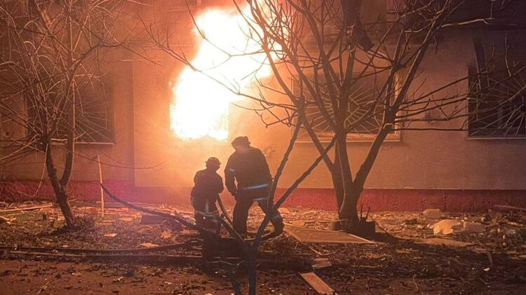 Україна у дні війни. Фото: ДСНС