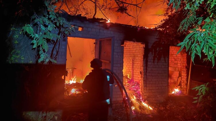 Наслідки удару у Запорізькій області. Фото: ДСНС