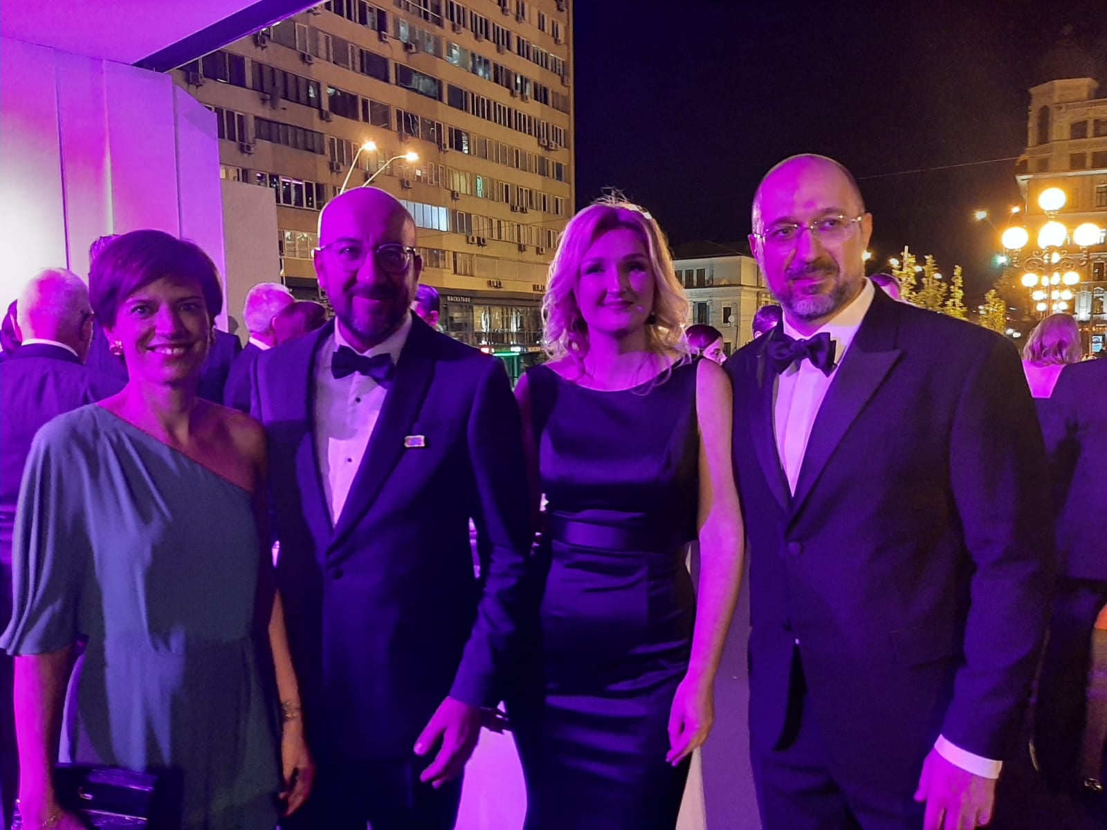 Шмыгаль и Мишель с женами