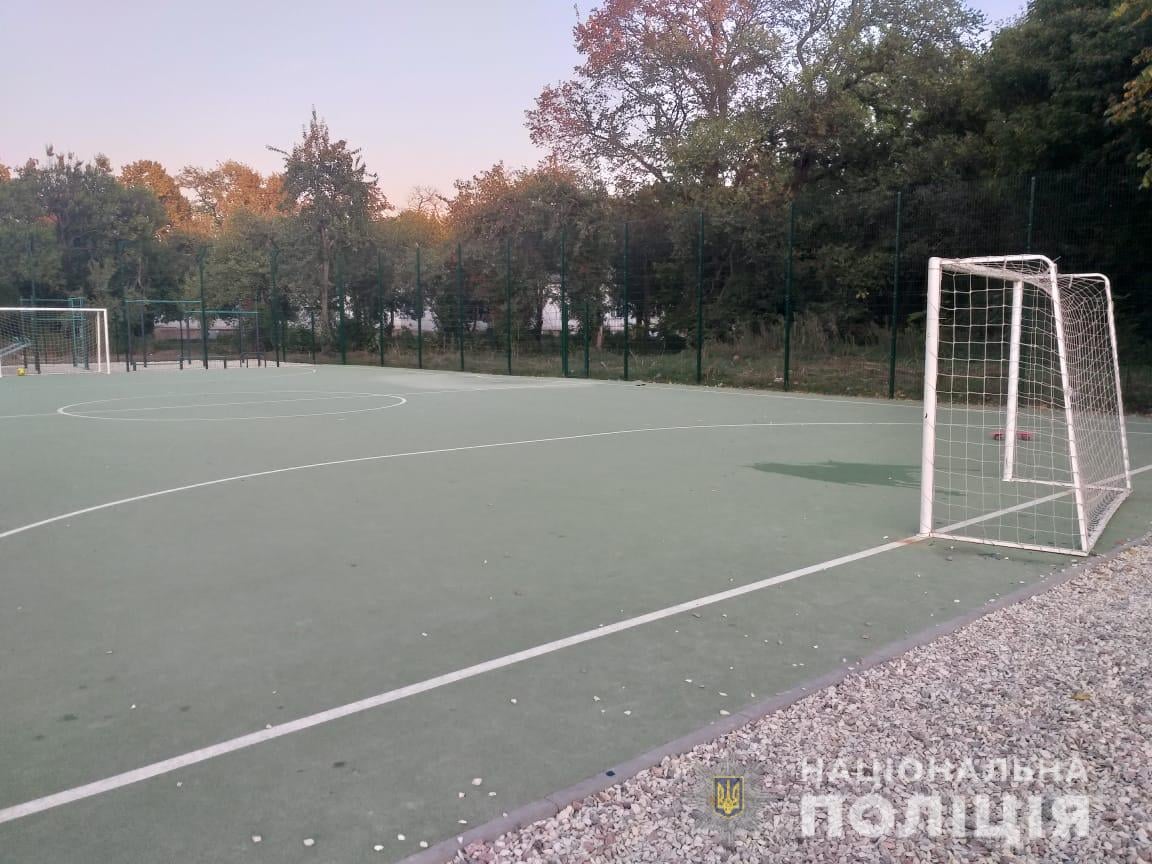 Стадион, на котором нашли мальчика