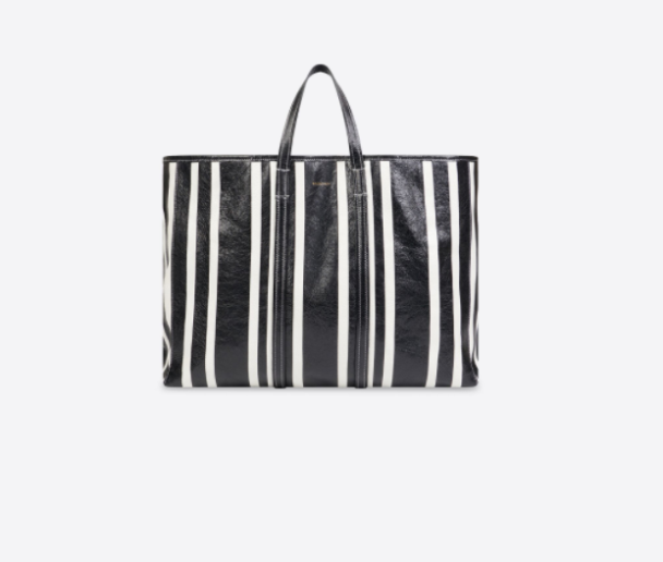 Balenciaga выпустил клетчатую хозяйственную сумку