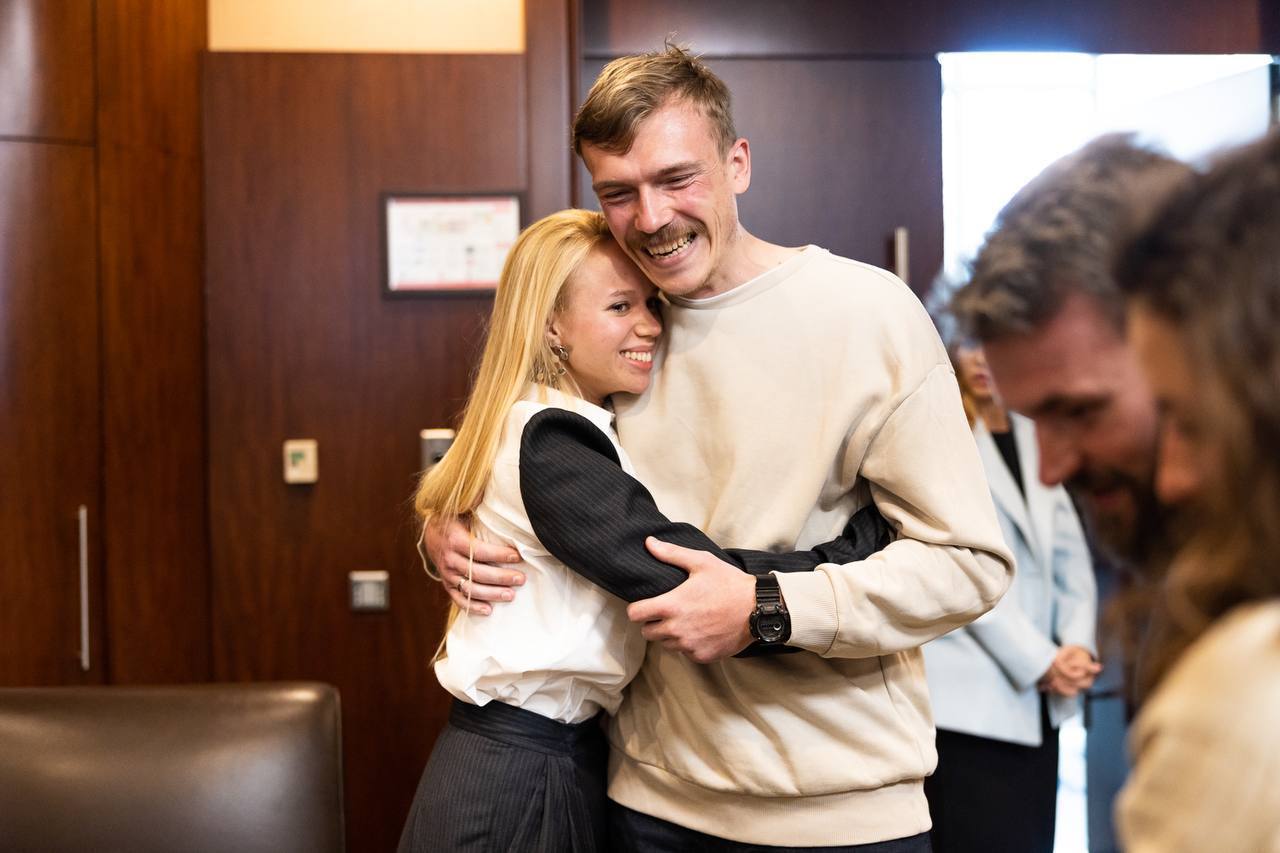 Встреча с семьей