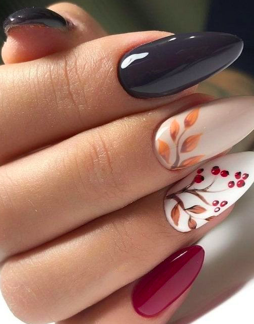 осенний маникюр 2020 с рисунком