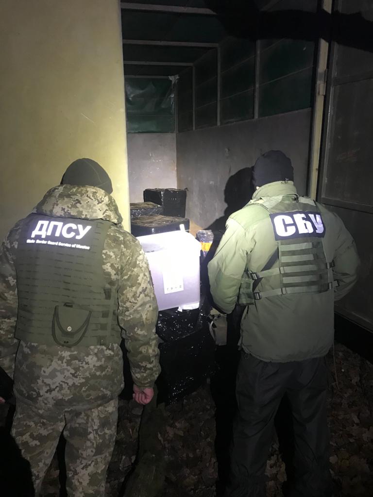 Фото Госпогранслужбы с места задержания