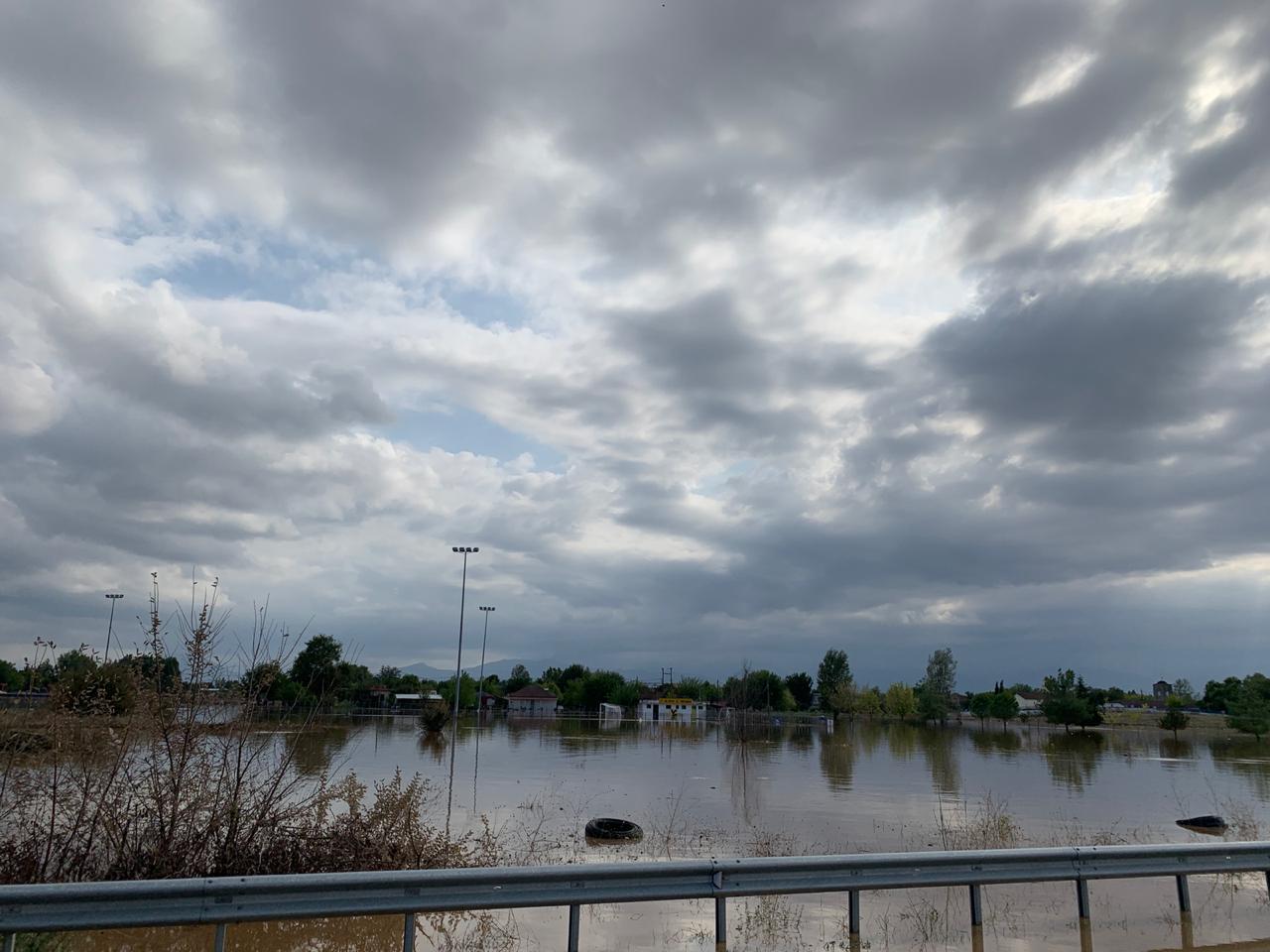 Первые жертвы шторма в Греции. Фото: Twitter / @makthes